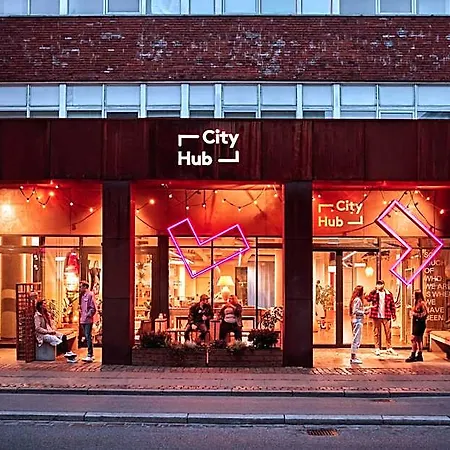Cityhub Hotell 2*